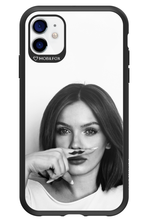 Soft Focus - Apple iPhone 11