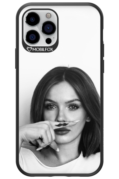 Soft Focus - Apple iPhone 12 Pro