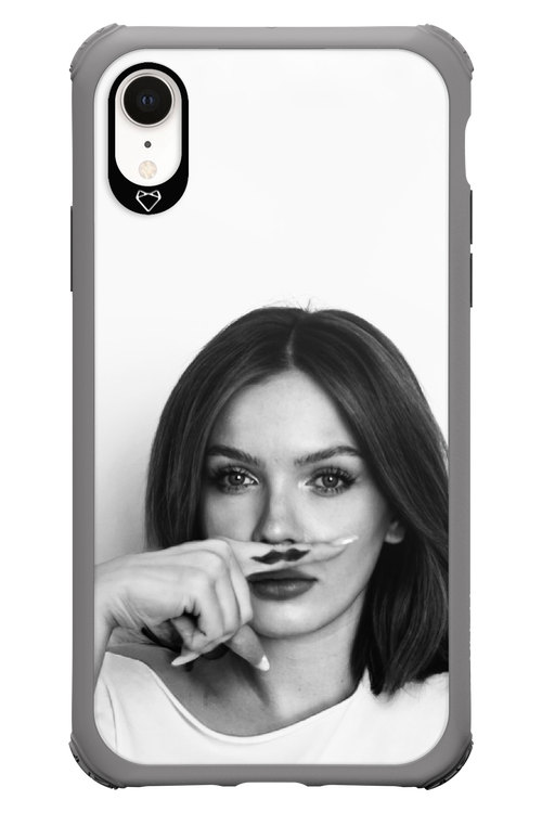 Soft Focus - Apple iPhone XR