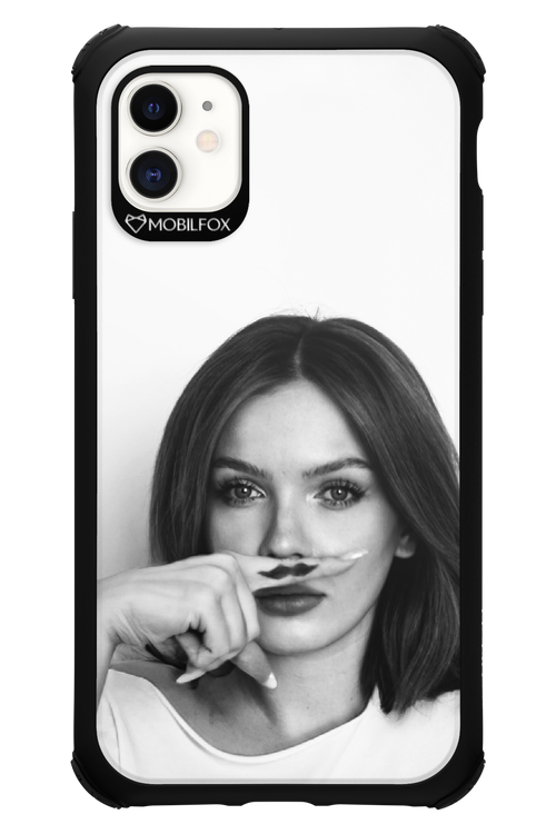 Soft Focus - Apple iPhone 11