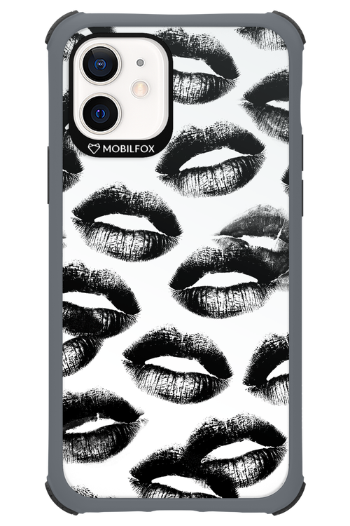 Ghost Kiss - Apple iPhone 12