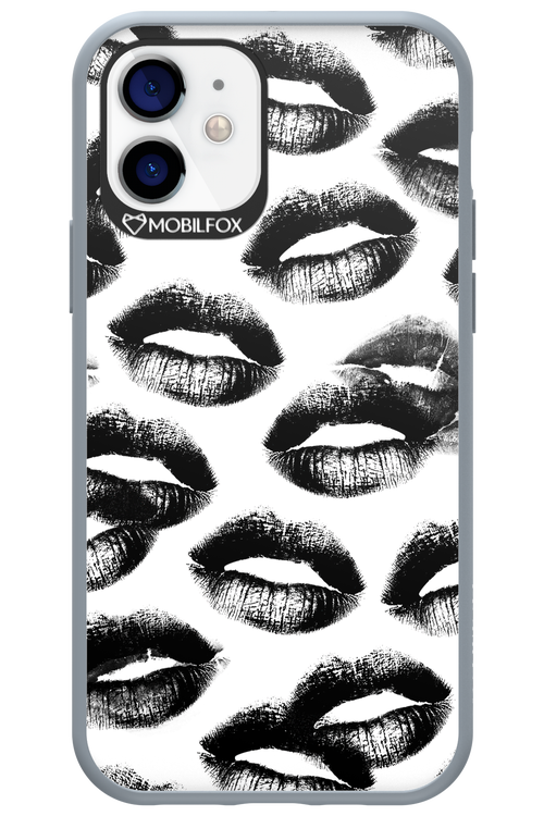 Ghost Kiss - Apple iPhone 12