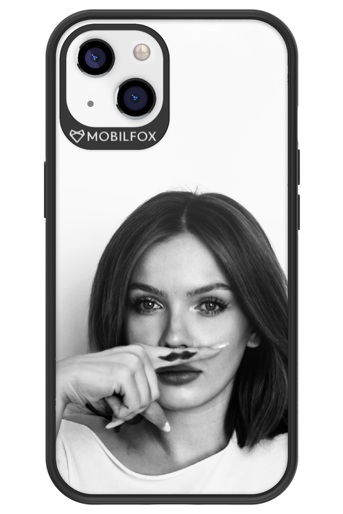 Soft Focus - Apple iPhone 13