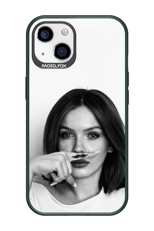 Soft Focus - Apple iPhone 13