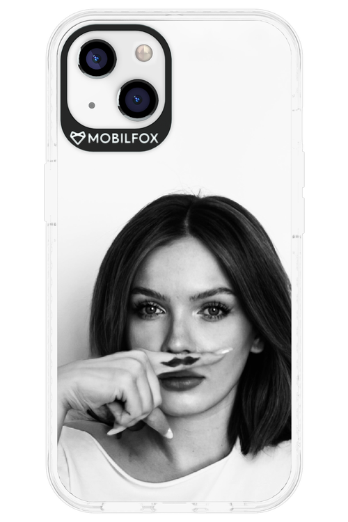 Soft Focus - Apple iPhone 13