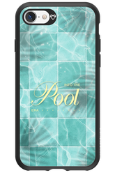 Into the Pool - Apple iPhone SE 2022
