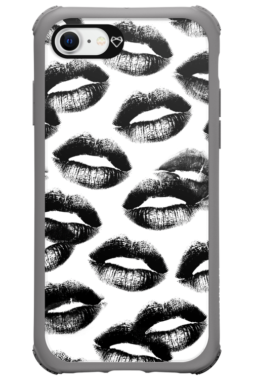 Ghost Kiss - Apple iPhone 8