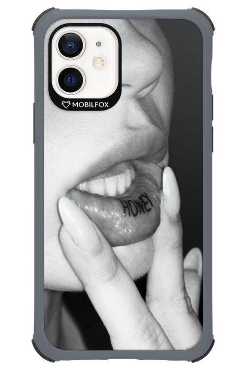 Lip Secret - Apple iPhone 12