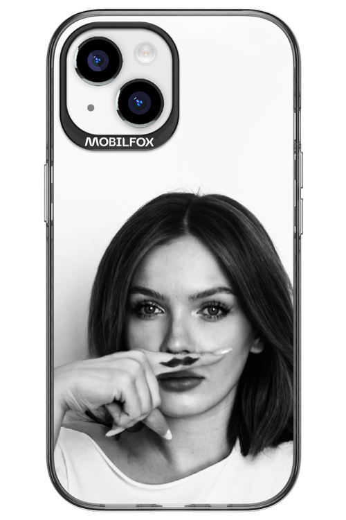 Soft Focus - Apple iPhone 15