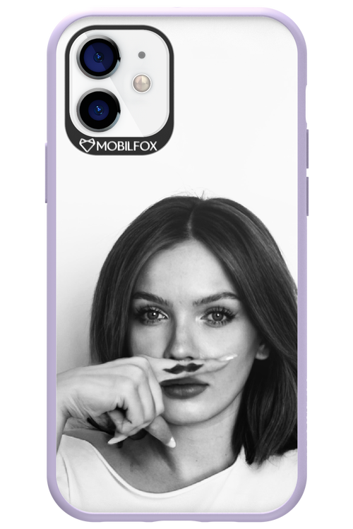 Soft Focus - Apple iPhone 12