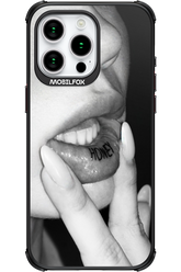 Lip Secret - Apple iPhone 15 Pro Max