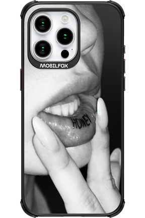 Lip Secret - Apple iPhone 15 Pro Max