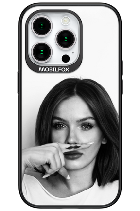 Soft Focus - Apple iPhone 15 Pro