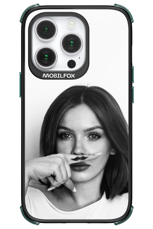 Soft Focus - Apple iPhone 14 Pro