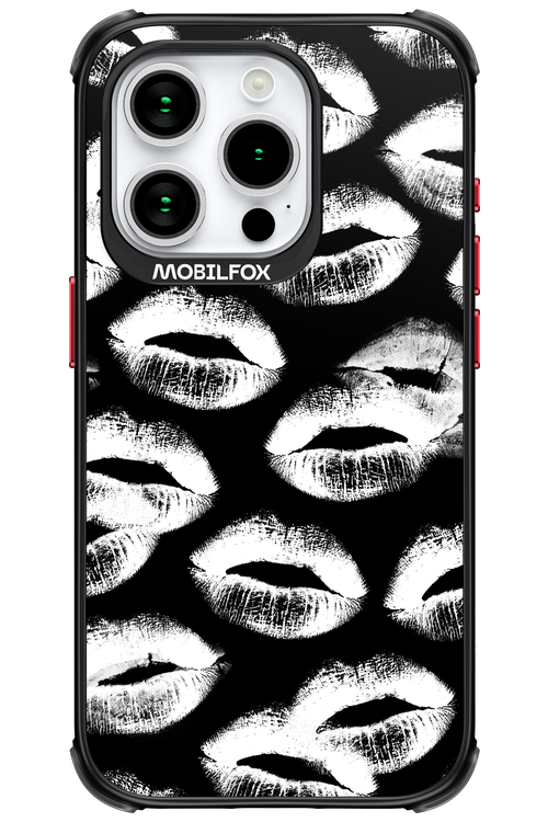 Ghost Kiss Black - Apple iPhone 15 Pro