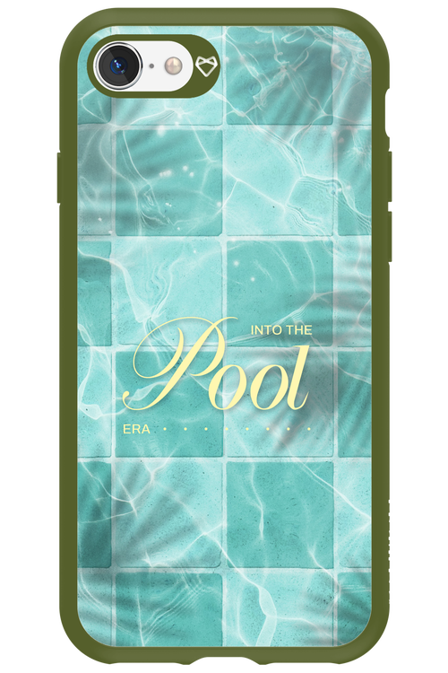Into the Pool - Apple iPhone SE 2022