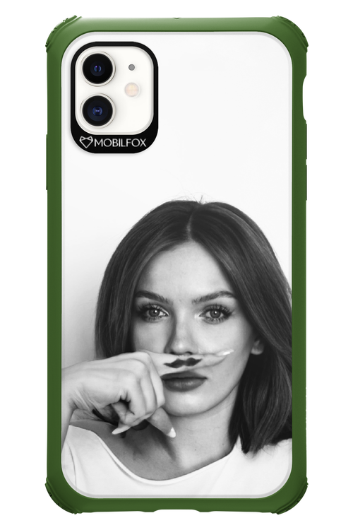 Soft Focus - Apple iPhone 11