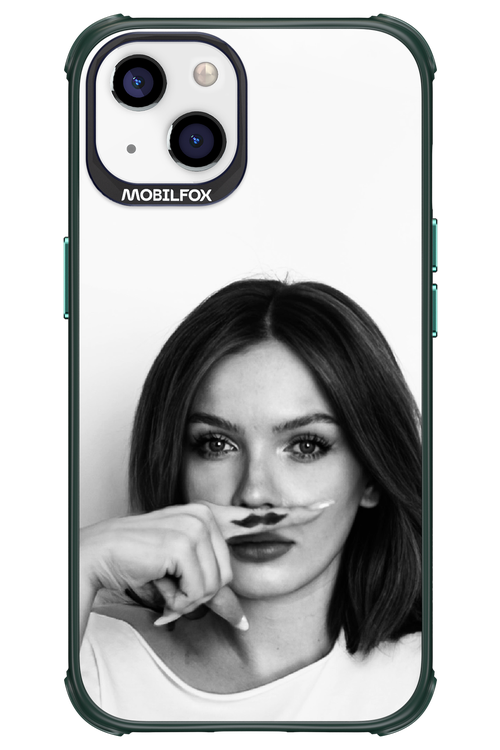 Soft Focus - Apple iPhone 13