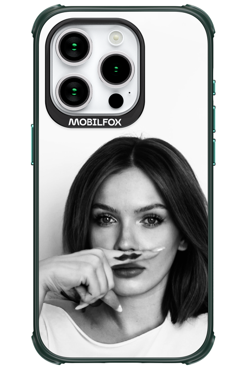 Soft Focus - Apple iPhone 15 Pro