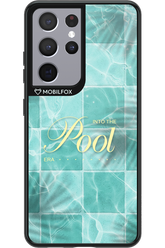 Into the Pool - Samsung Galaxy S21 Ultra
