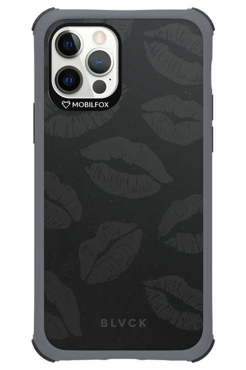 Dark Lips - Apple iPhone 12 Pro