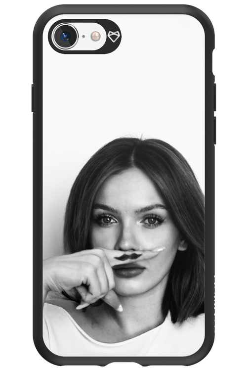 Soft Focus - Apple iPhone 8