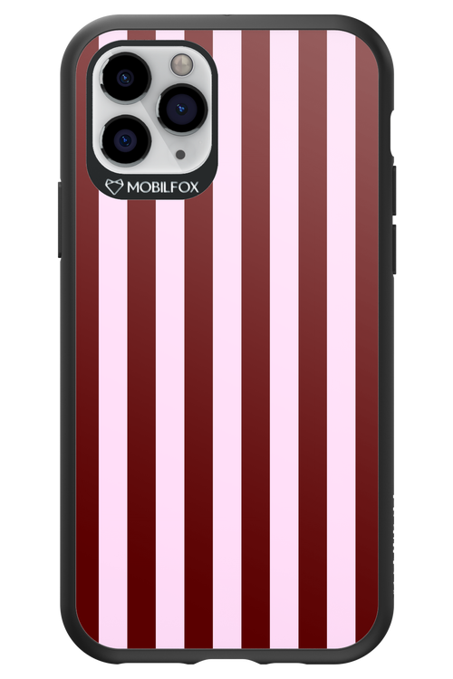 Circus Romance 2.0 - Apple iPhone 11 Pro