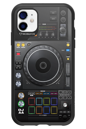 I need a DJ - Apple iPhone 11