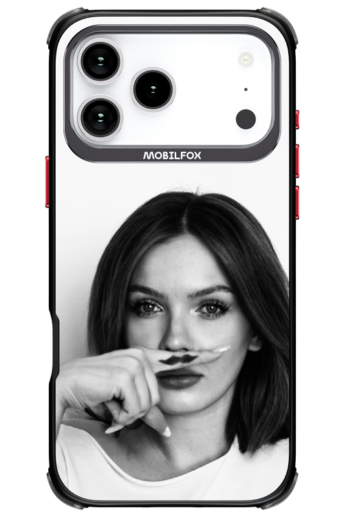 Soft Focus - Apple iPhone 17 Pro Max