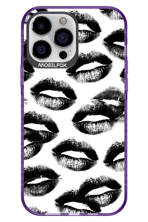 Ghost Kiss - Apple iPhone 13 Pro Max