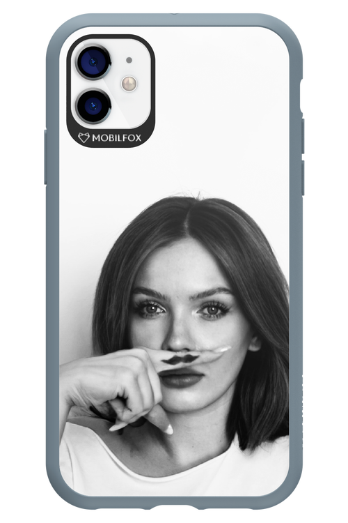 Soft Focus - Apple iPhone 11