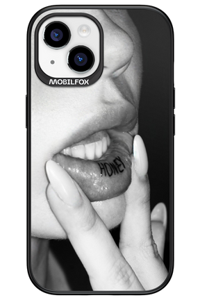 Lip Secret - Apple iPhone 15