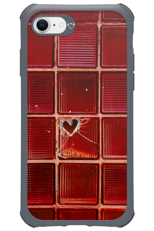 Heartbroken - Apple iPhone 8