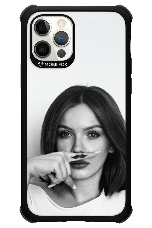 Soft Focus - Apple iPhone 12 Pro