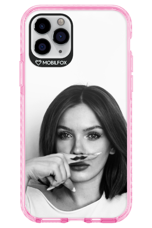 Soft Focus - Apple iPhone 11 Pro