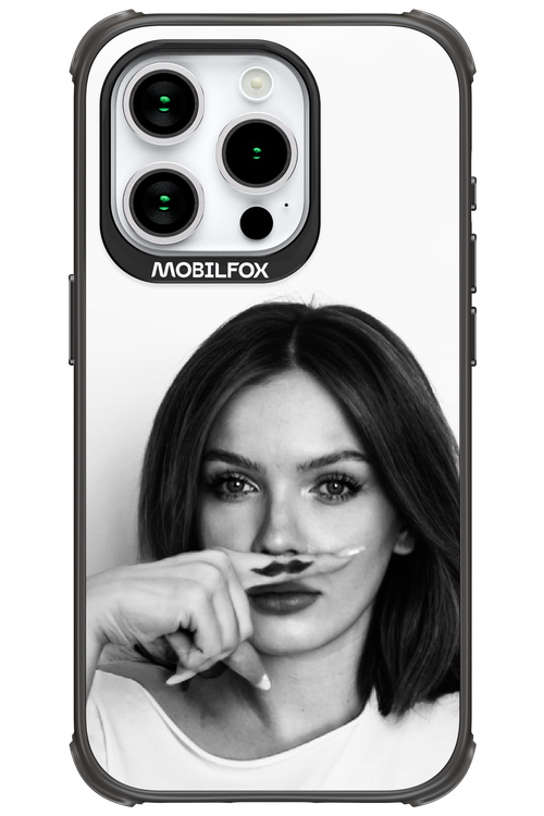 Soft Focus - Apple iPhone 15 Pro