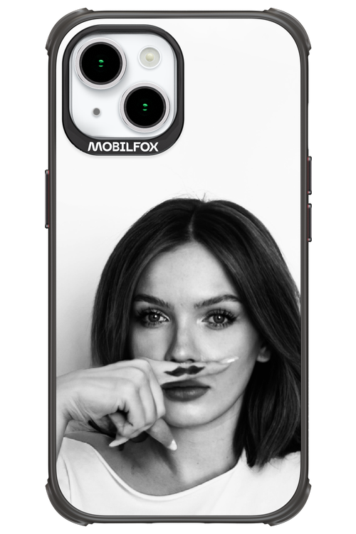 Soft Focus - Apple iPhone 15