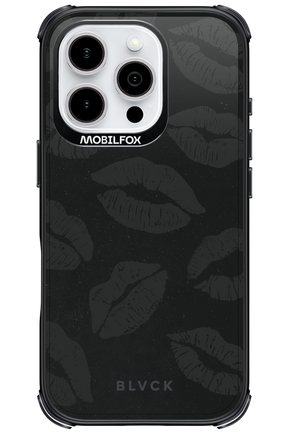 Dark Lips - Apple iPhone 16 Pro