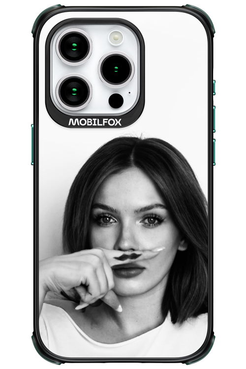 Soft Focus - Apple iPhone 15 Pro