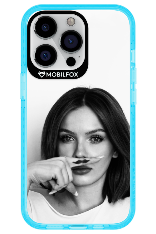 Soft Focus - Apple iPhone 13 Pro