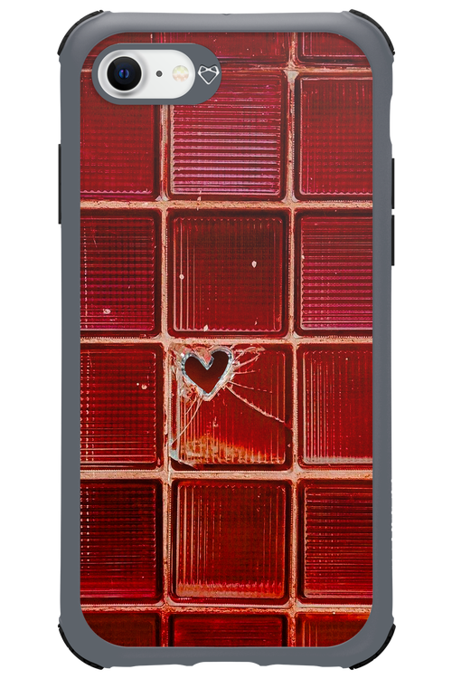 Heartbroken - Apple iPhone 8