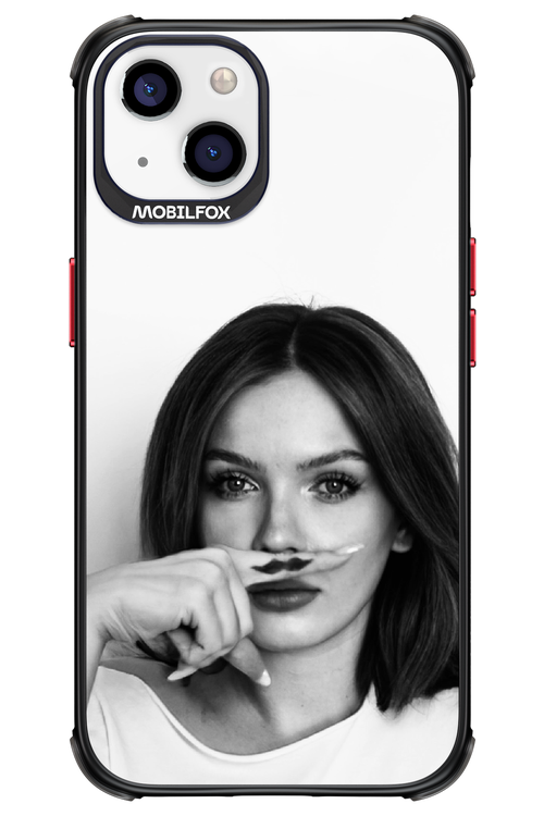 Soft Focus - Apple iPhone 13