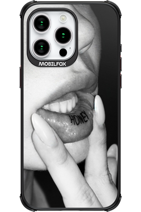 Lip Secret - Apple iPhone 15 Pro Max