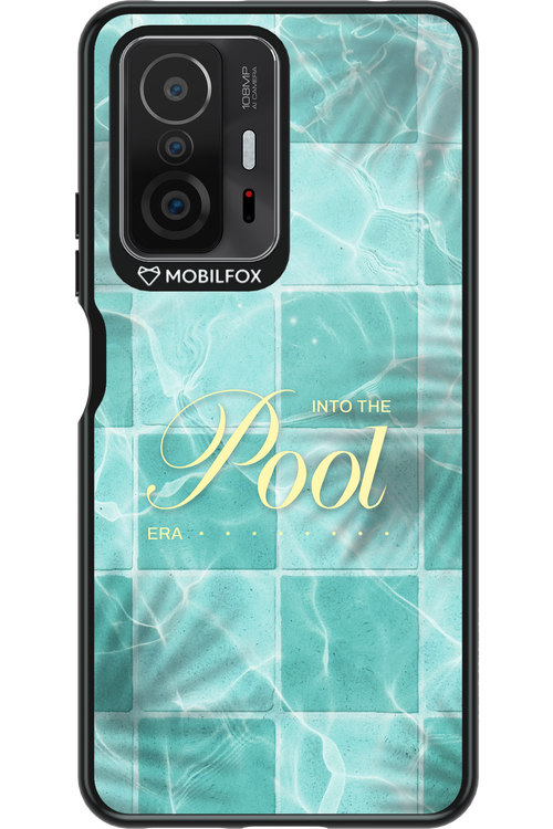 Into the Pool - Xiaomi Mi 11T Pro