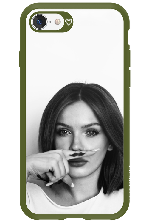 Soft Focus - Apple iPhone 8