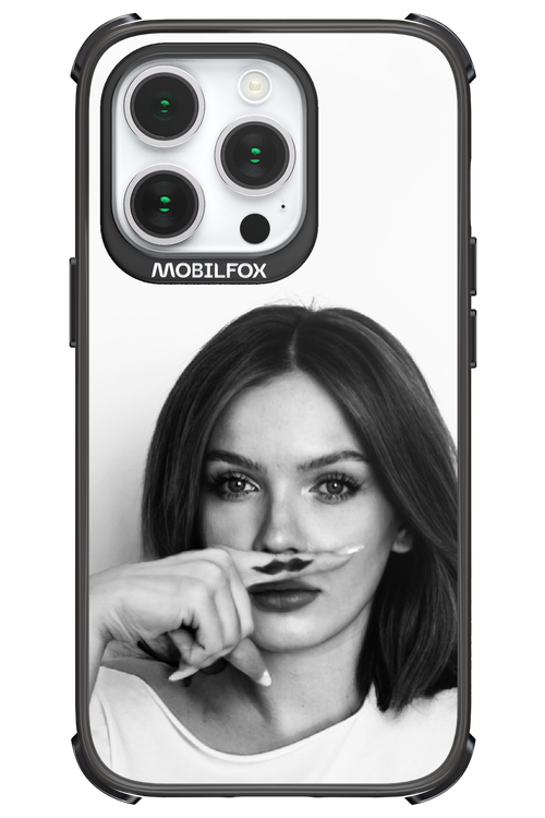 Soft Focus - Apple iPhone 14 Pro