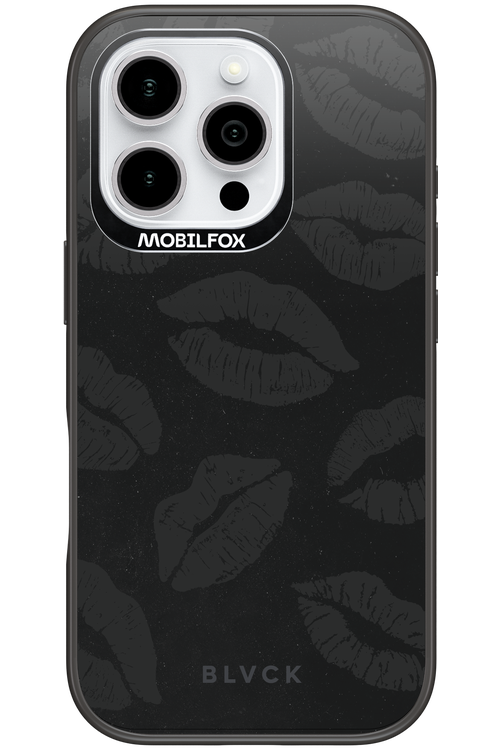 Dark Lips - Apple iPhone 16 Pro