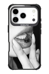 Lip Secret - Apple iPhone 17 Pro