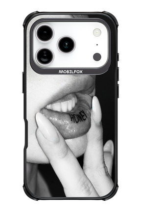 Lip Secret - Apple iPhone 17 Pro