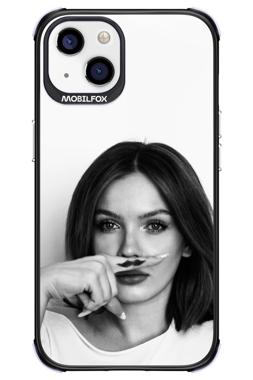 Soft Focus - Apple iPhone 13